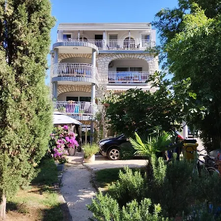 Ana - Apartament *