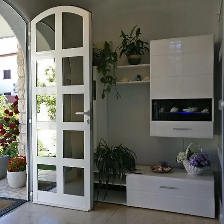 Ana - Apartament *