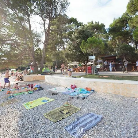 Ana - * Rovinj